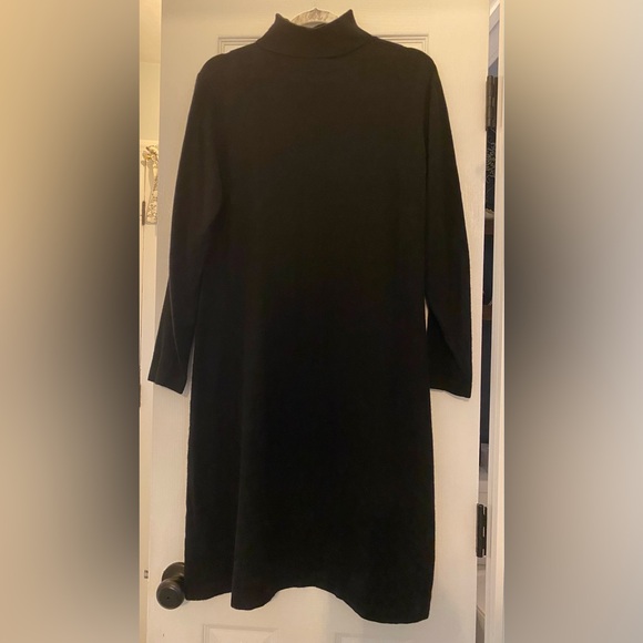 Lord & Taylor Dresses & Skirts - Lord & Taylor Medium Black Turtleneck Cashmere Dress Minimalist Neutral Office